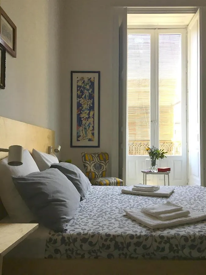 Alojamento de Acomodação e Pequeno-almoço Tricora Sicilian B&B Catânia