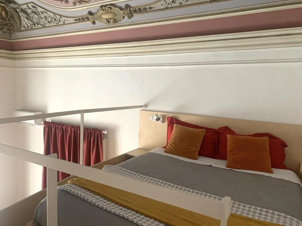 Tricora Sicilian B&B Catânia 0*,  Itália