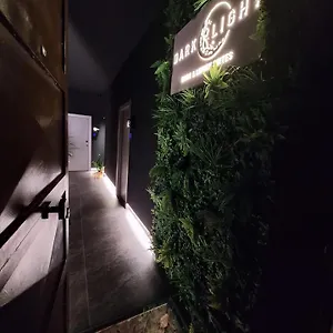Affittacamere Dark & Light & Luxury, Aeroporto di Catania Fontana Rossa