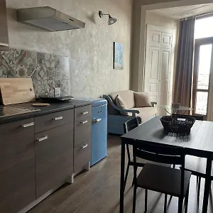 Affittacamere Chrilu House, Aeroporto di Catania Fontana Rossa
